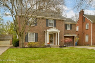 2331 Barrington Dr, Toledo, OH 43606