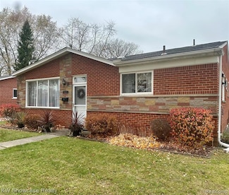 19647 Osmus St, Livonia, MI 48152