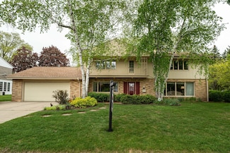 7831 Geralayne Cir, Milwaukee, WI 53213