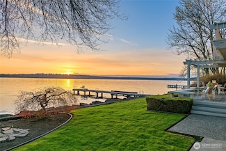295 Lake Ave W, Kirkland, WA 98033