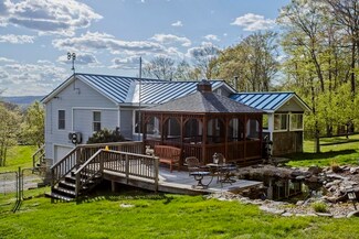 44 Long Hill Rd, Heath, MA 01346