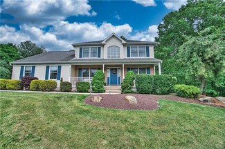 1845 Overlook Dr, Hellertown, PA 18055