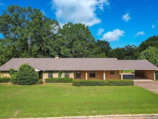 300 Westwood Pkwy, Naples, TX 75568