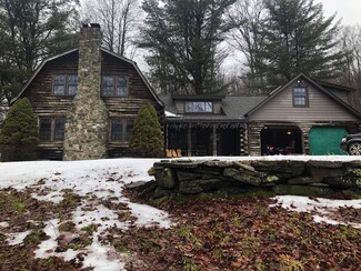 483 Maple Grove Rd, Starrucca, PA 18462