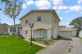 5640 Victoria Dr, Oak Forest, IL 60452