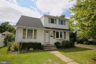 15 Fogarty Dr, Trenton, NJ 08619