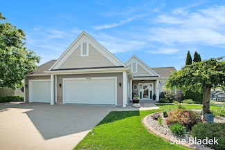 6735 Windflower Way, Norton Shores, MI 49444