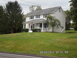 168 Chapel Dr, Ellwood City, PA 16117