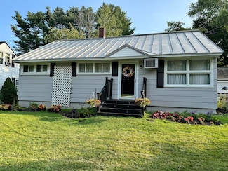 10 Mathews Ave, Waterville, ME 04901