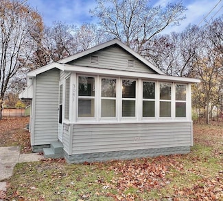 3041 Park St, Muskegon, MI 49444