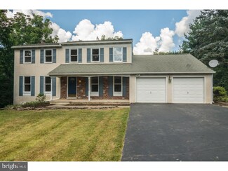 56 Valley Dr, Furlong, PA 18925