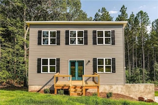 1139 Old House Rd, Walhalla, SC 29691