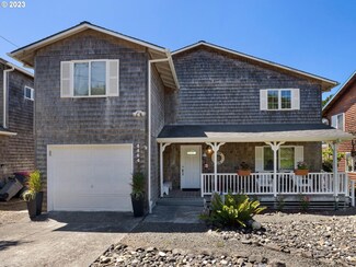 4464 S Hemlock St, Cannon Beach, OR 97110