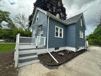 4960 N 58th St, Milwaukee, WI 53218