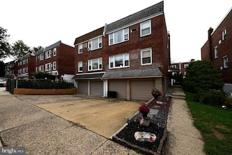 208 Robina St, Philadelphia, PA 19116
