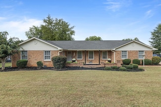 1809 Virginia Ave, Muscle Shoals, AL 35661