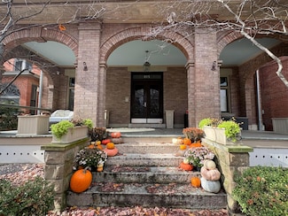 815 Neil Ave Unit 101, Columbus, OH 43215