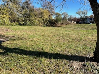 103 N Elm St, Charleston, MO 63834