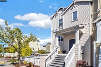 411 Summer Ln, San Pablo, CA 94806