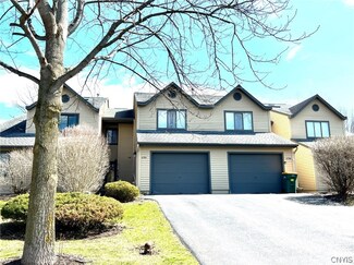 4794 Huntwood Path, Manlius, NY 13104