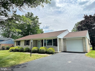 50 Oak St, Gilbertsville, PA 19525