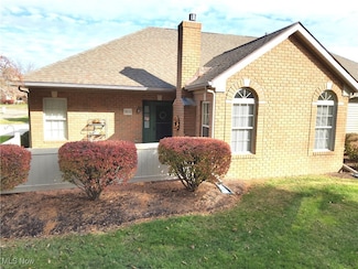 7832 Brittanny Dr NE, North Canton, OH 44720