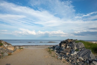 933 Ocean Blvd Unit 107, Hampton, NH 03842
