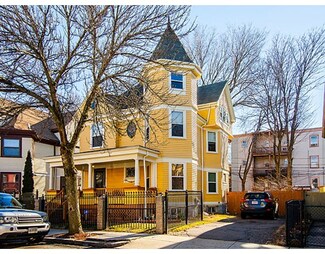 14 Stockton St, Dorchester Center, MA 02124