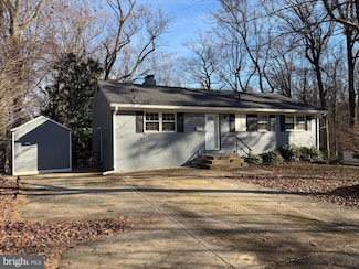 5206 Easton Dr, Springfield, VA 22151