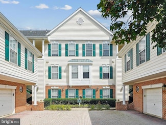 25280 Lake Shore Square Unit 303, Chantilly, VA 20152