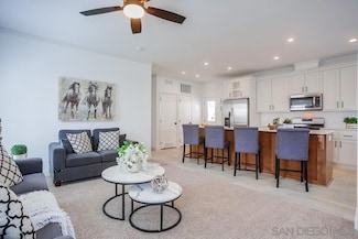 7025 San Bartolo St Unit 42, Carlsbad, CA 92011