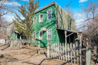 81 Kreischer St, Staten Island, NY 10309