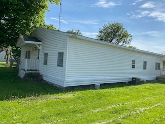 201 W College St, Kempton, IN 46049