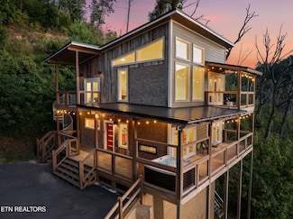 3322 Sugar Maple Loop Rd, Sevierville, TN 37862