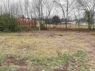 205 N Stuyvesant St, Benton, IL 62812