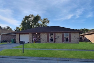 2416 W Pearl Dr, Marrero, LA 70072