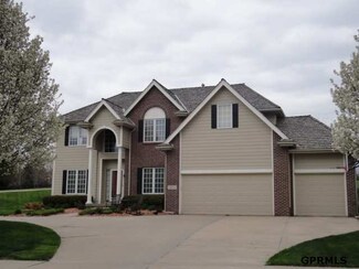18532 Dupont Cir, Omaha, NE 68130