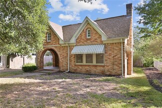 713 E 31st St, Bryan, TX 77803