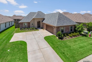 905 Lakehaven Dr, Gonzales, LA 70737