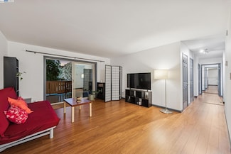 1321 Webster St Unit D116, Alameda, CA 94501