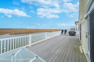 388 Kingfisher Rd, Tuckerton, NJ 08087