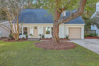 547 Castle Hall Rd, Mount Pleasant, SC 29464