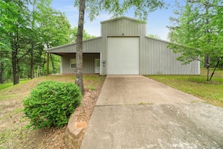 127 An County Road 4480, Palestine, TX 75803