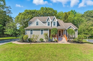 2 Bramble Way, Acton, MA 01720