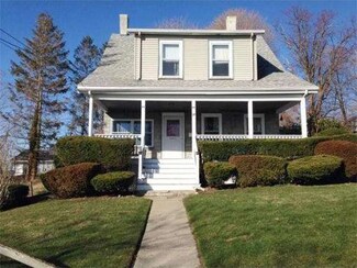 27 Little Nahant Rd, Nahant, MA 01908