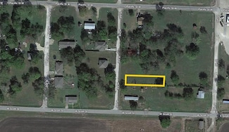 86 3rd St, Honey Grove, TX 75446