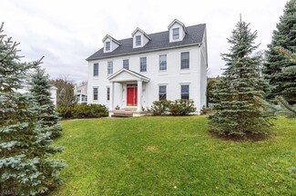817 Peachdale Ln, Duncansville, PA 16635