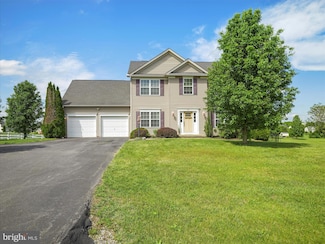 67 Tinning Ct, Hedgesville, WV 25427