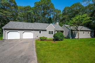 17 Indian Dawn, Wayland, MA 01778