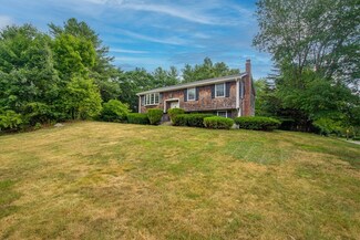 18 Linda St, Foxboro, MA 02035